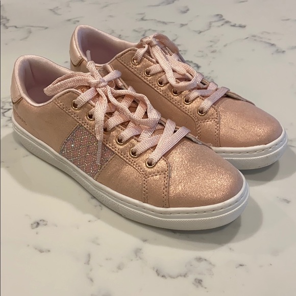 Skechers Other - EUC Shimmery Rose Gold Girls Skechers size 4